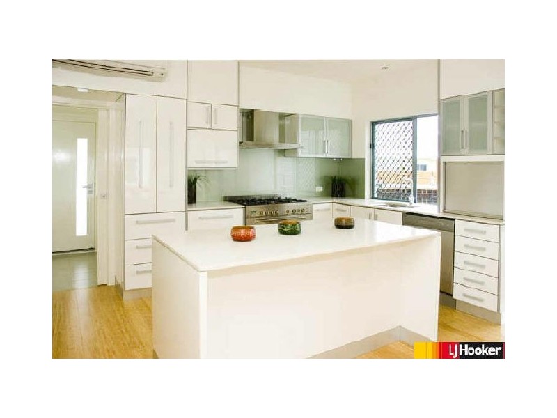 2 & 4/100 Binnington Esplanade, East Mackay QLD 4740