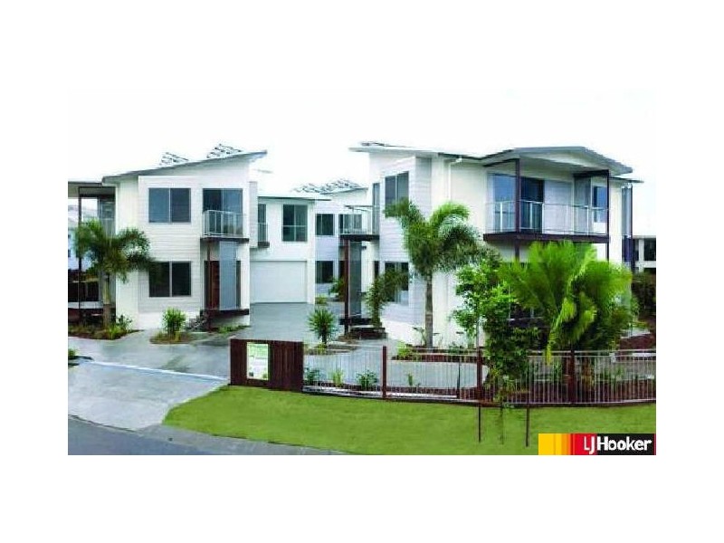 2 & 4/100 Binnington Esplanade, East Mackay QLD 4740