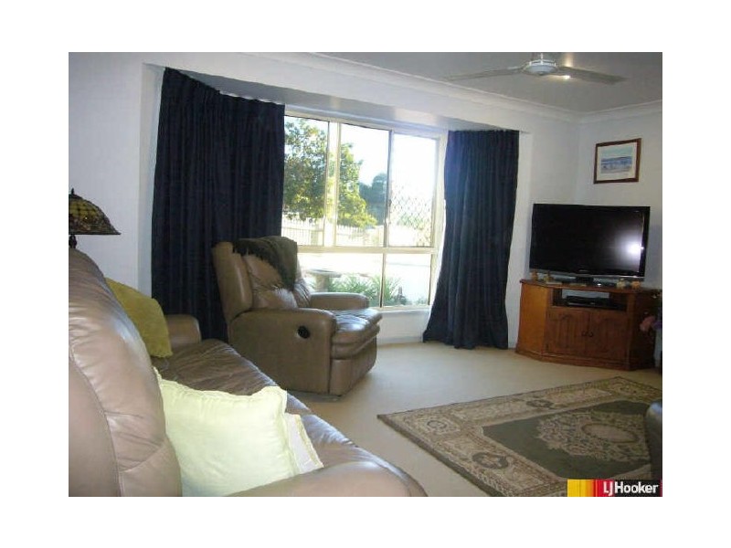 3 Hillcrest Street, Eimeo QLD 4740