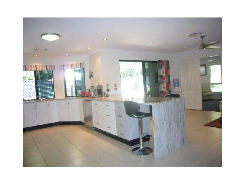 4 Urarii Crescent, Shoal Point QLD 4750