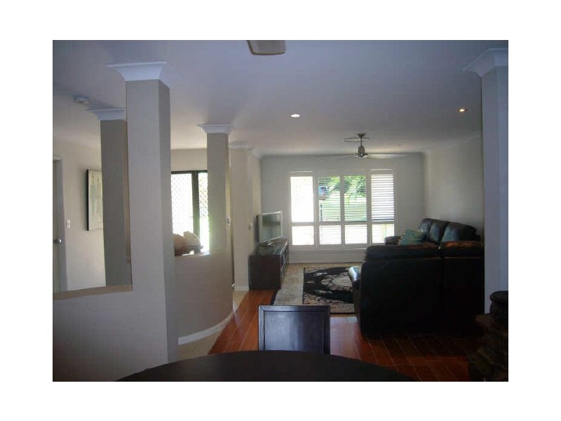 4 Urarii Crescent, Shoal Point QLD 4750