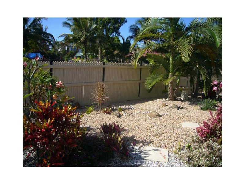 4 Urarii Crescent, Shoal Point QLD 4750