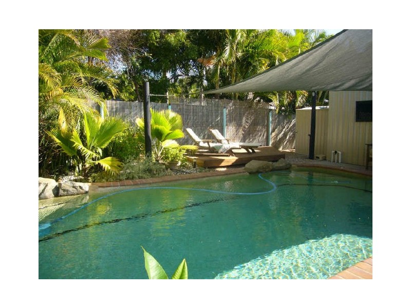 4 Urarii Crescent, Shoal Point QLD 4750