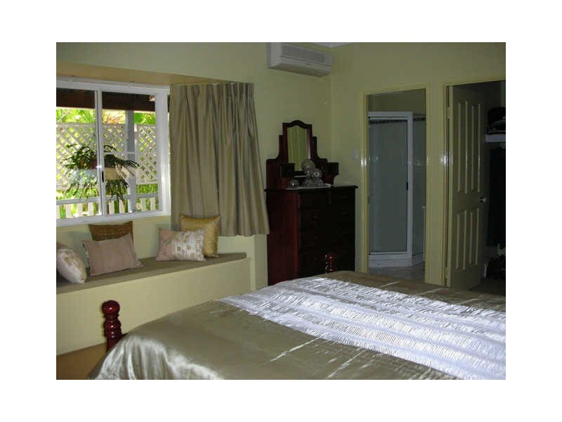 3 Woodlands Drive, Eimeo QLD 4740