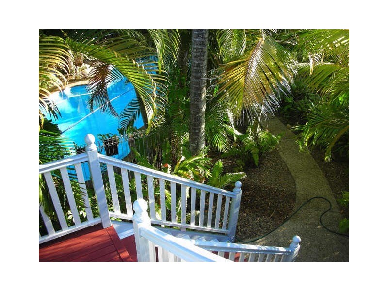 3 Woodlands Drive, Eimeo QLD 4740