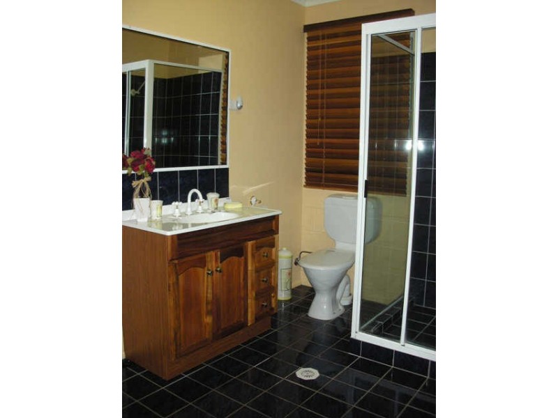 3 Woodlands Drive, Eimeo QLD 4740