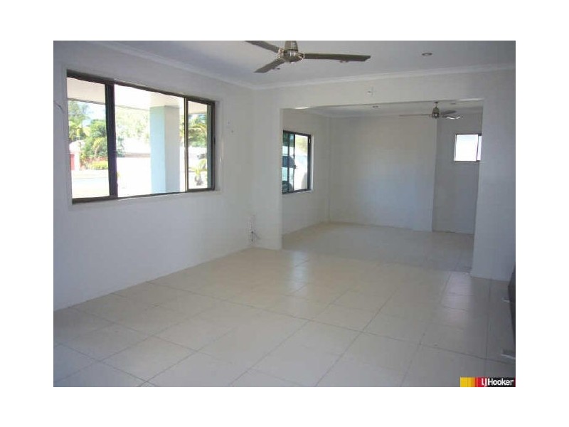 38 Pacific Drive, Blacks Beach QLD 4740