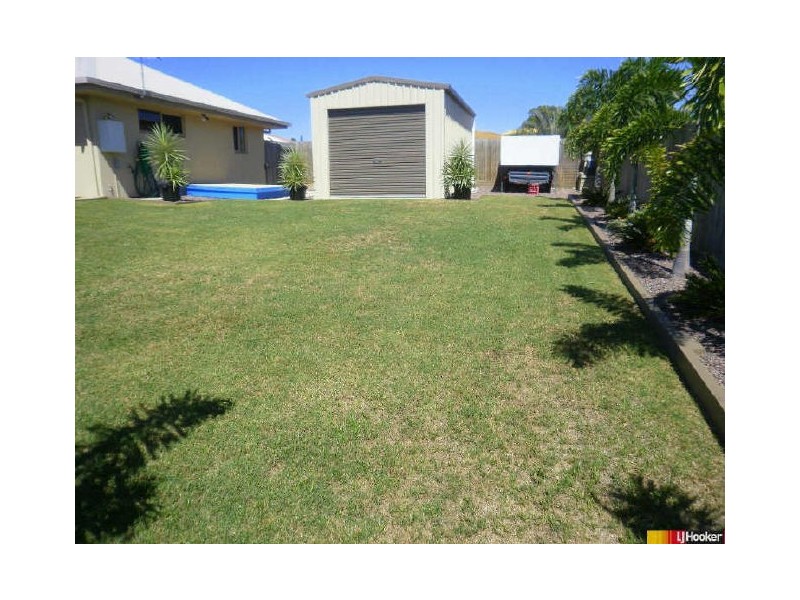 2 Shamic Court, Eimeo QLD 4740