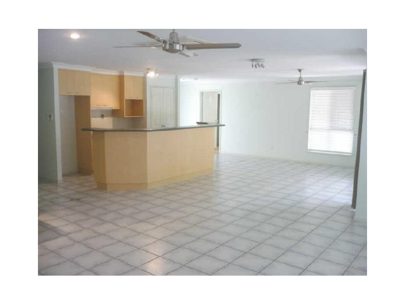 42 Sologinkins Road, Rural View QLD 4740