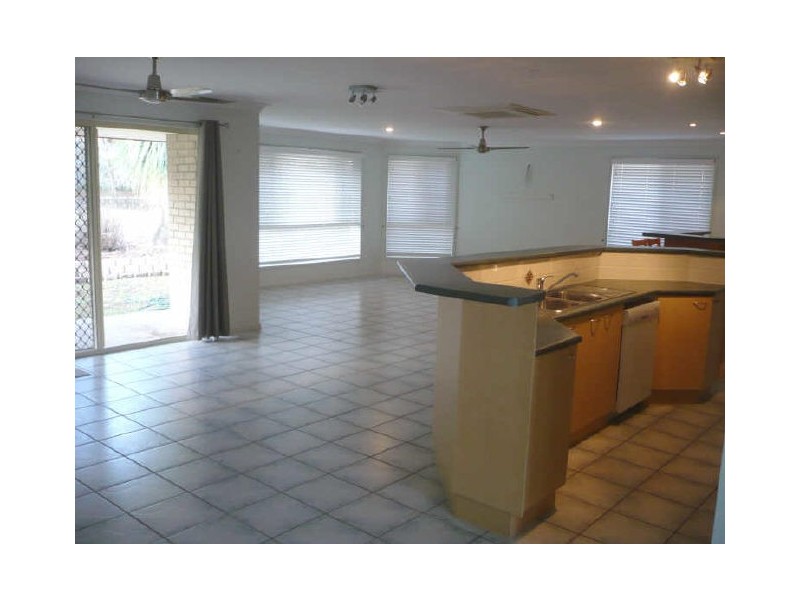 42 Sologinkins Road, Rural View QLD 4740