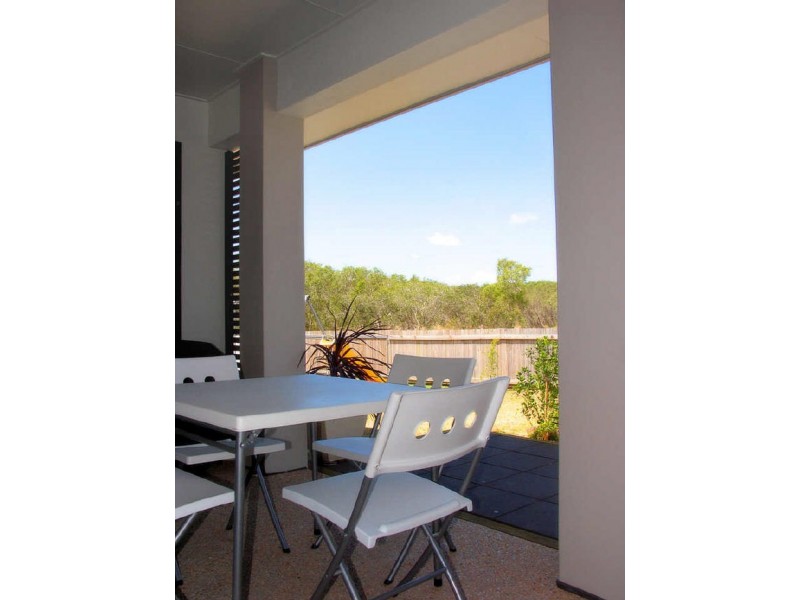 2 Townsend Street, Bucasia QLD 4750