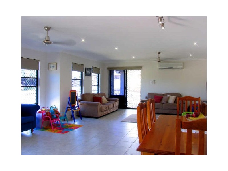 2 Townsend Street, Bucasia QLD 4750