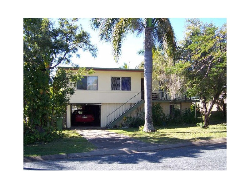 1 Wilson Court, Eimeo QLD 4740