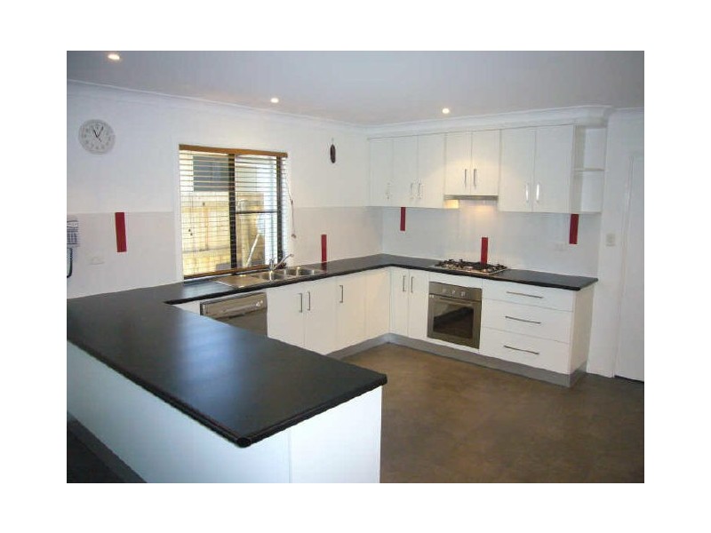 7 Friarbird Avenue, Blacks Beach QLD 4740