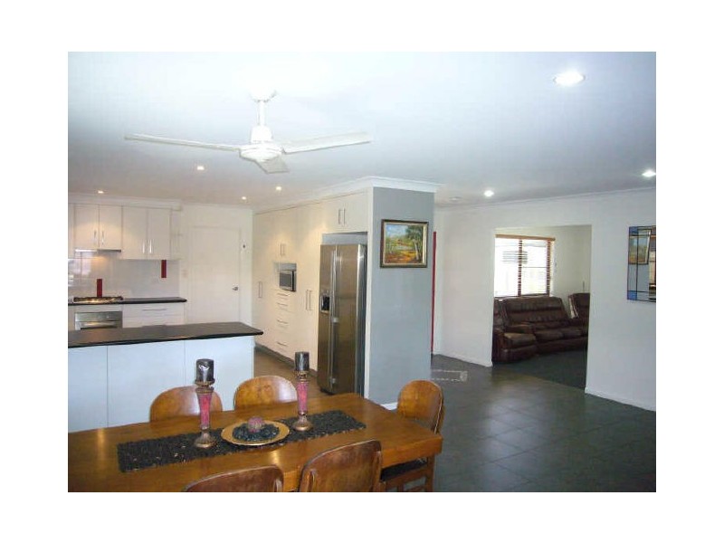 7 Friarbird Avenue, Blacks Beach QLD 4740