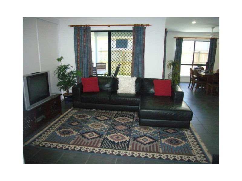 7 Friarbird Avenue, Blacks Beach QLD 4740