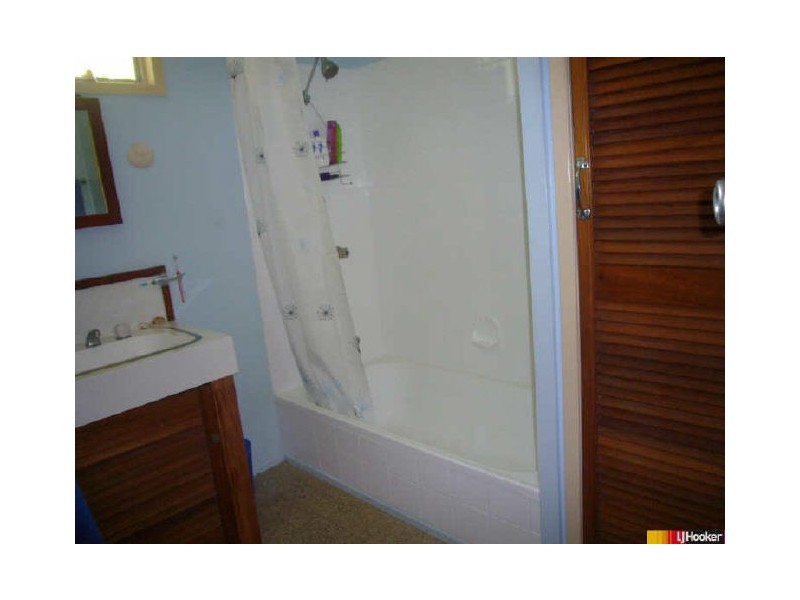 11 Edmonds Street, Bucasia QLD 4750