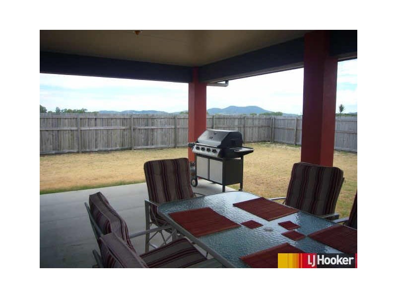 35 Companion Way, Bucasia QLD 4750