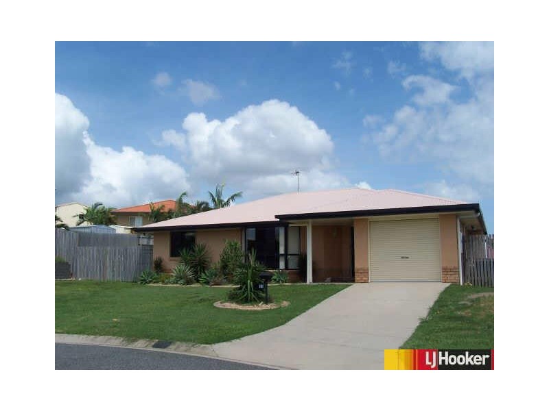 11 The Quarterdeck, Blacks Beach QLD 4740