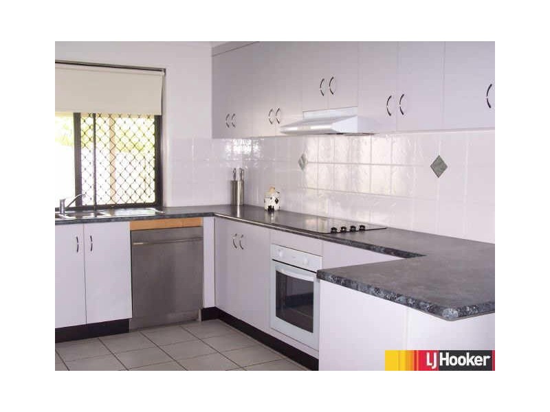 11 The Quarterdeck, Blacks Beach QLD 4740