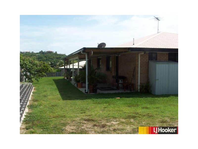 11 The Quarterdeck, Blacks Beach QLD 4740