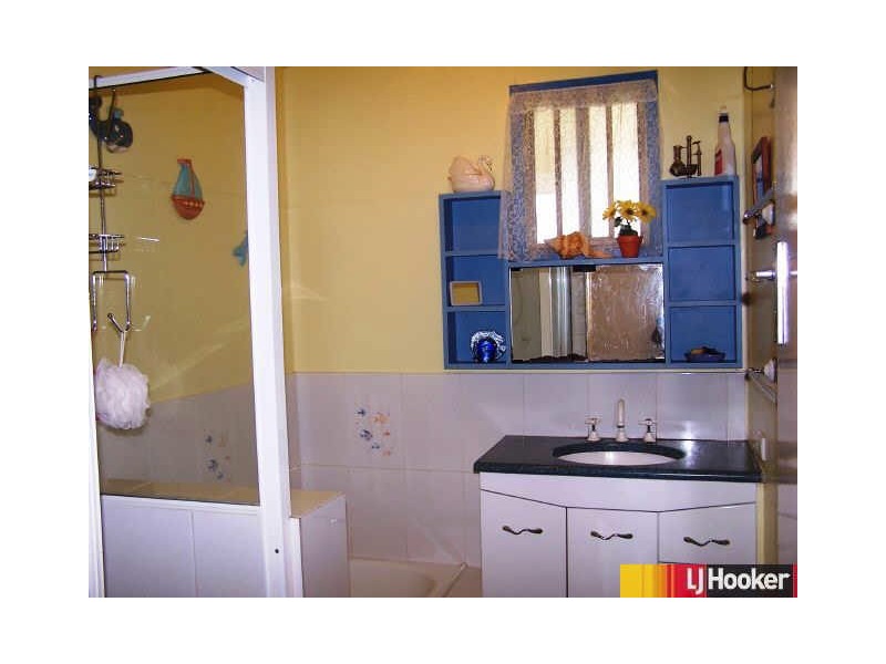 8 Zammit Street, North Mackay QLD 4740