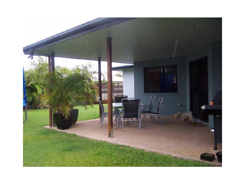 1 Corella Way, Blacks Beach QLD 4740