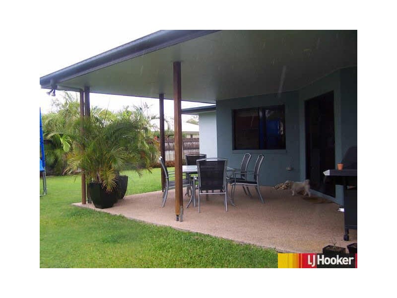 1 Corella Way, Blacks Beach QLD 4740