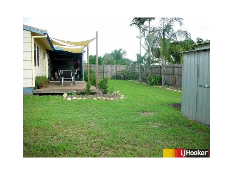 20 Stott Street, Bucasia QLD 4750