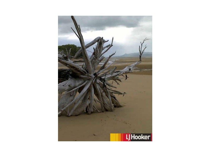 Units 2 & 13/Sea Jewel Belangason Way, Shoal Point QLD 4750