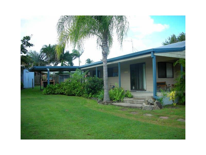 20 Geoffrey Thomas Drive, Bucasia QLD 4750