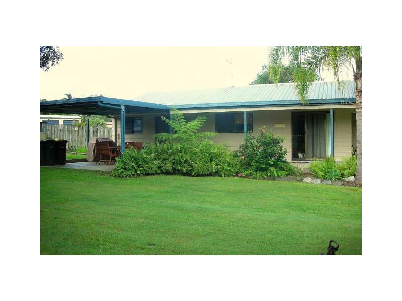 20 Geoffrey Thomas Drive, Bucasia QLD 4750