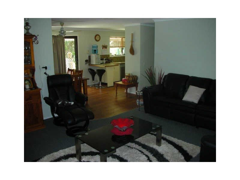 20 Geoffrey Thomas Drive, Bucasia QLD 4750
