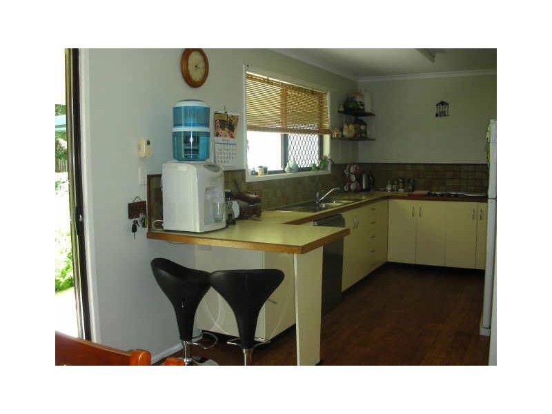 20 Geoffrey Thomas Drive, Bucasia QLD 4750