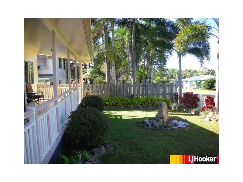 14 Christensen Street, Bucasia QLD 4750