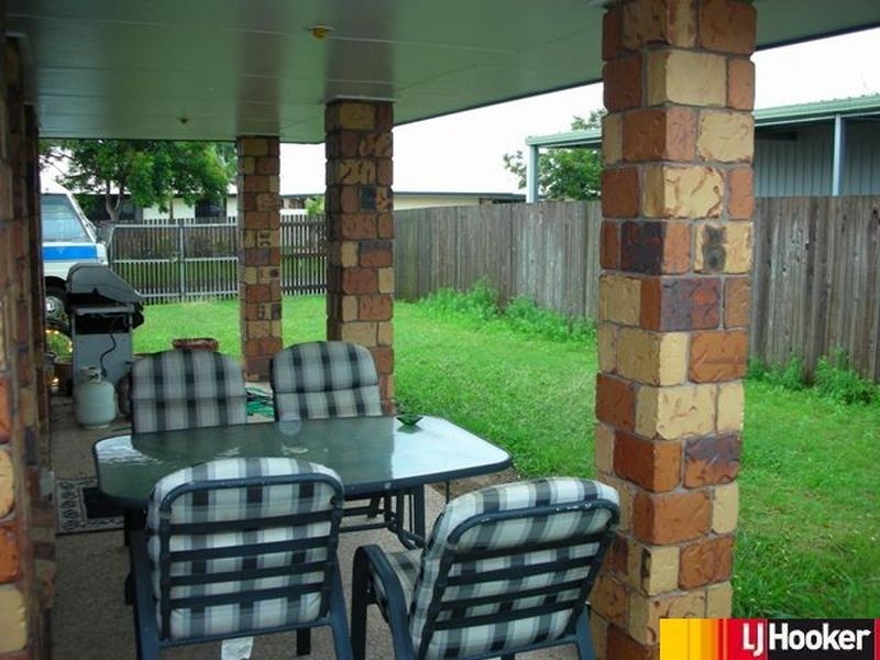 18 Marine Parade, Bucasia QLD 4750