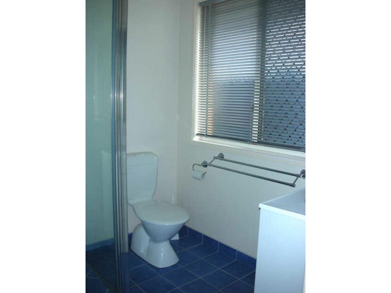 17 Crofton Close, Rural View QLD 4740