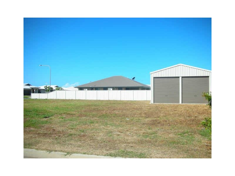 37 Stone Drive, Bucasia QLD 4750