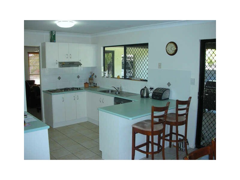 21 Michelle Crescent, Bucasia QLD 4750