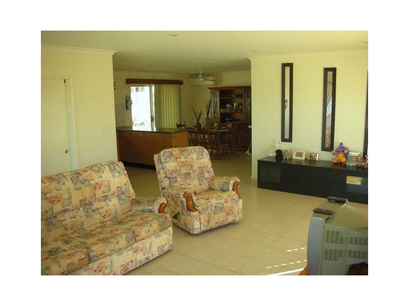 19 Sharp Street, Rural View QLD 4740