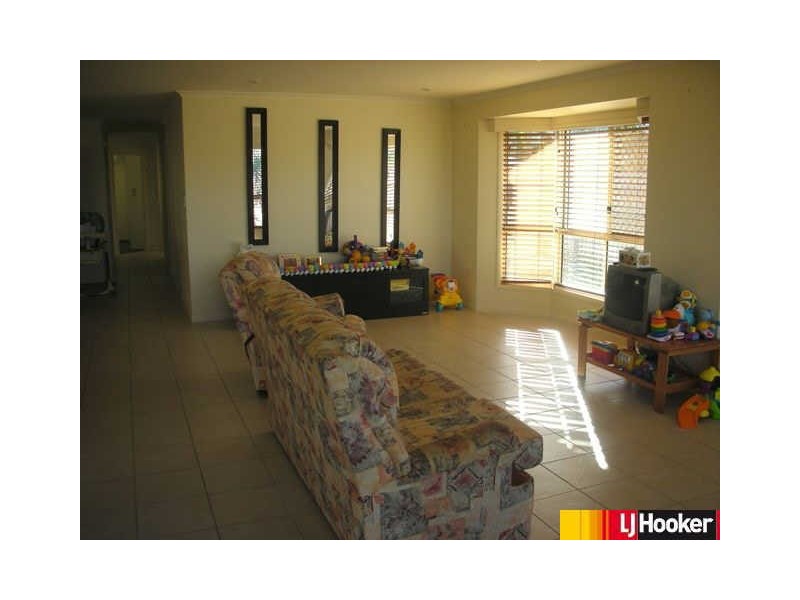 19 Sharp Street, Rural View QLD 4740