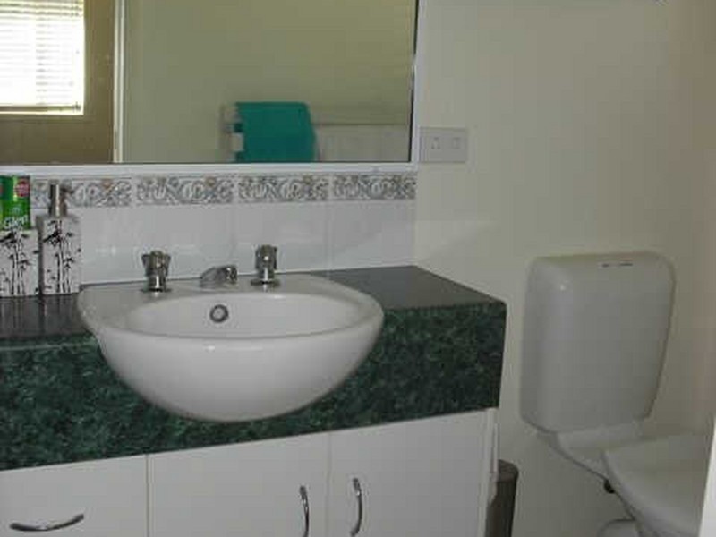 19 Sharp Street, Rural View QLD 4740