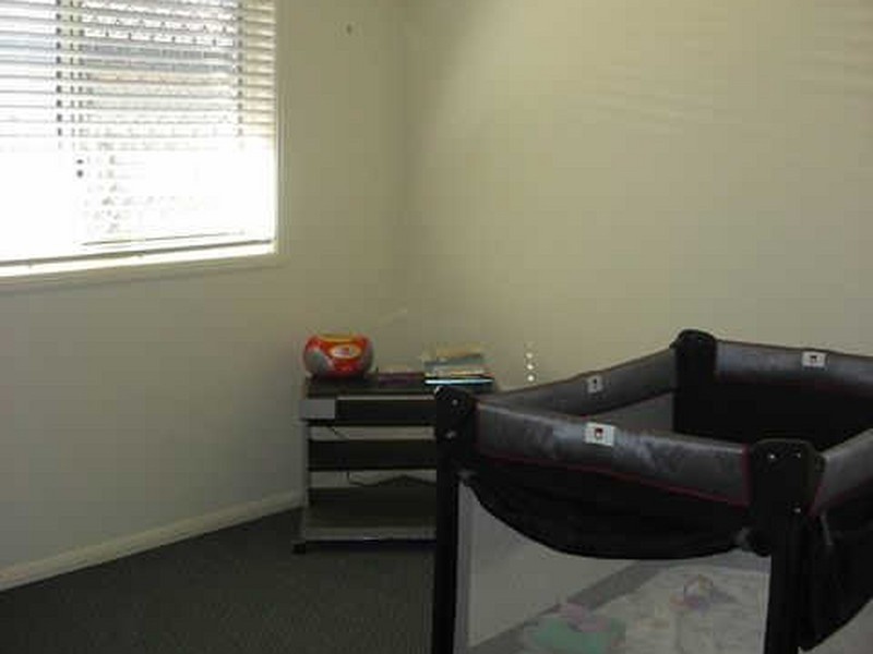 19 Sharp Street, Rural View QLD 4740