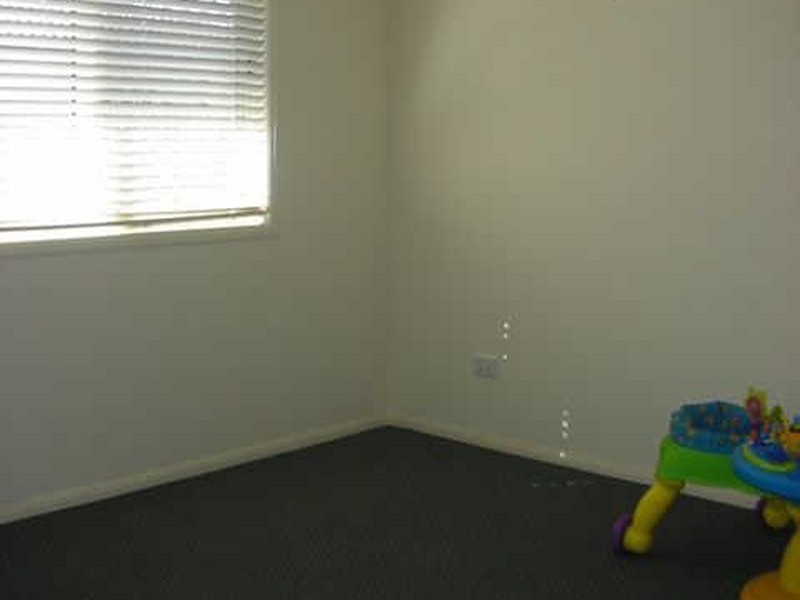 19 Sharp Street, Rural View QLD 4740