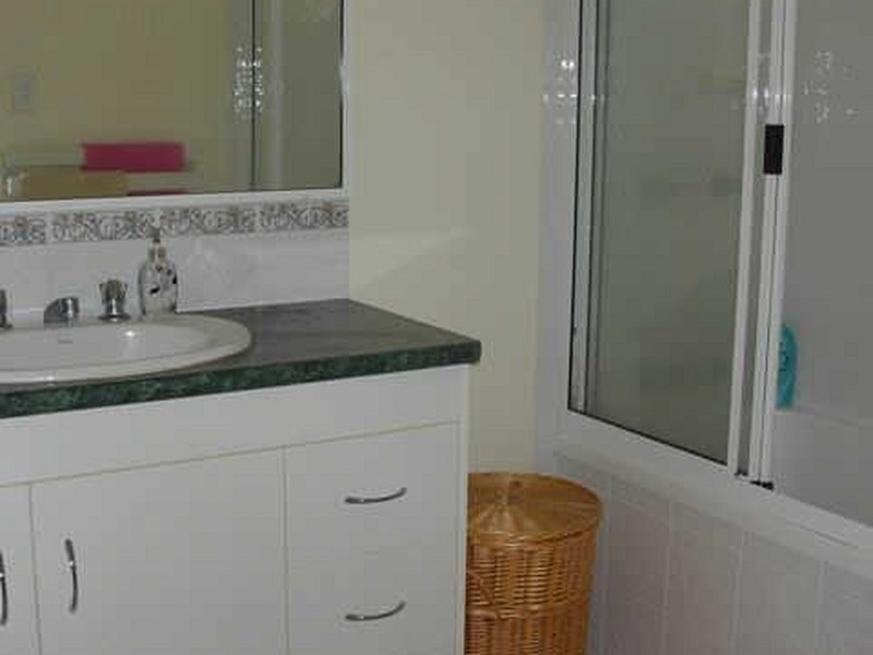 19 Sharp Street, Rural View QLD 4740