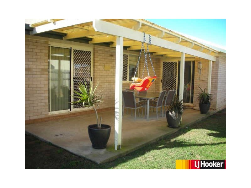 19 Sharp Street, Rural View QLD 4740