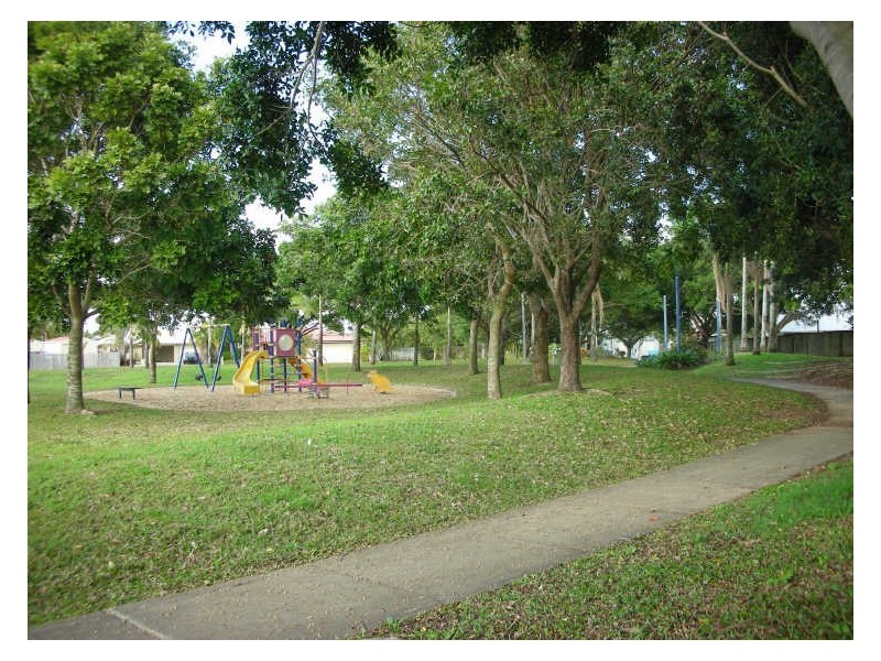 2 Schooner Ave, Bucasia QLD 4750