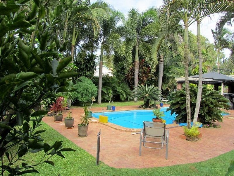 12 Kemp Street, Bucasia QLD 4750