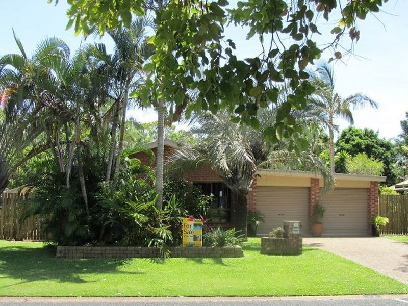 12 Kemp Street, Bucasia QLD 4750