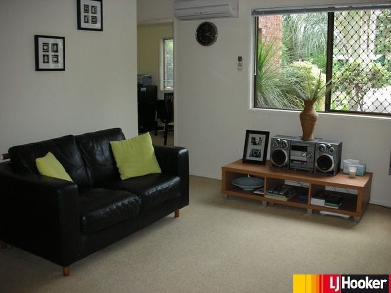 12 Kemp Street, Bucasia QLD 4750